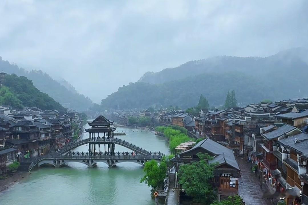 宜宾，你是重新回去倒春寒吗？要不干脆直接立秋吧！或者你给女娲多烧点香火也行，叫她