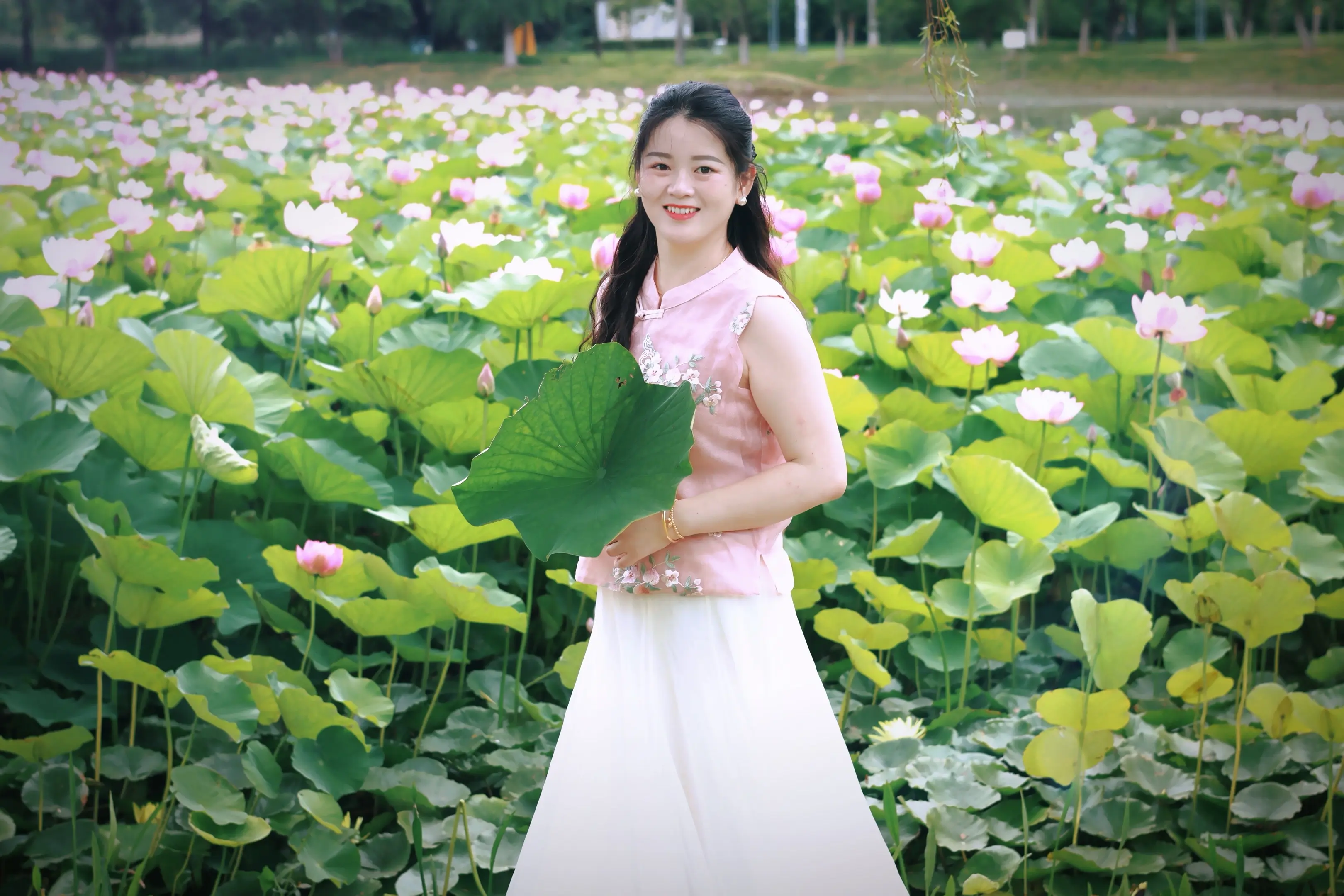 好像什么都来得及 又好像什么都无能无力