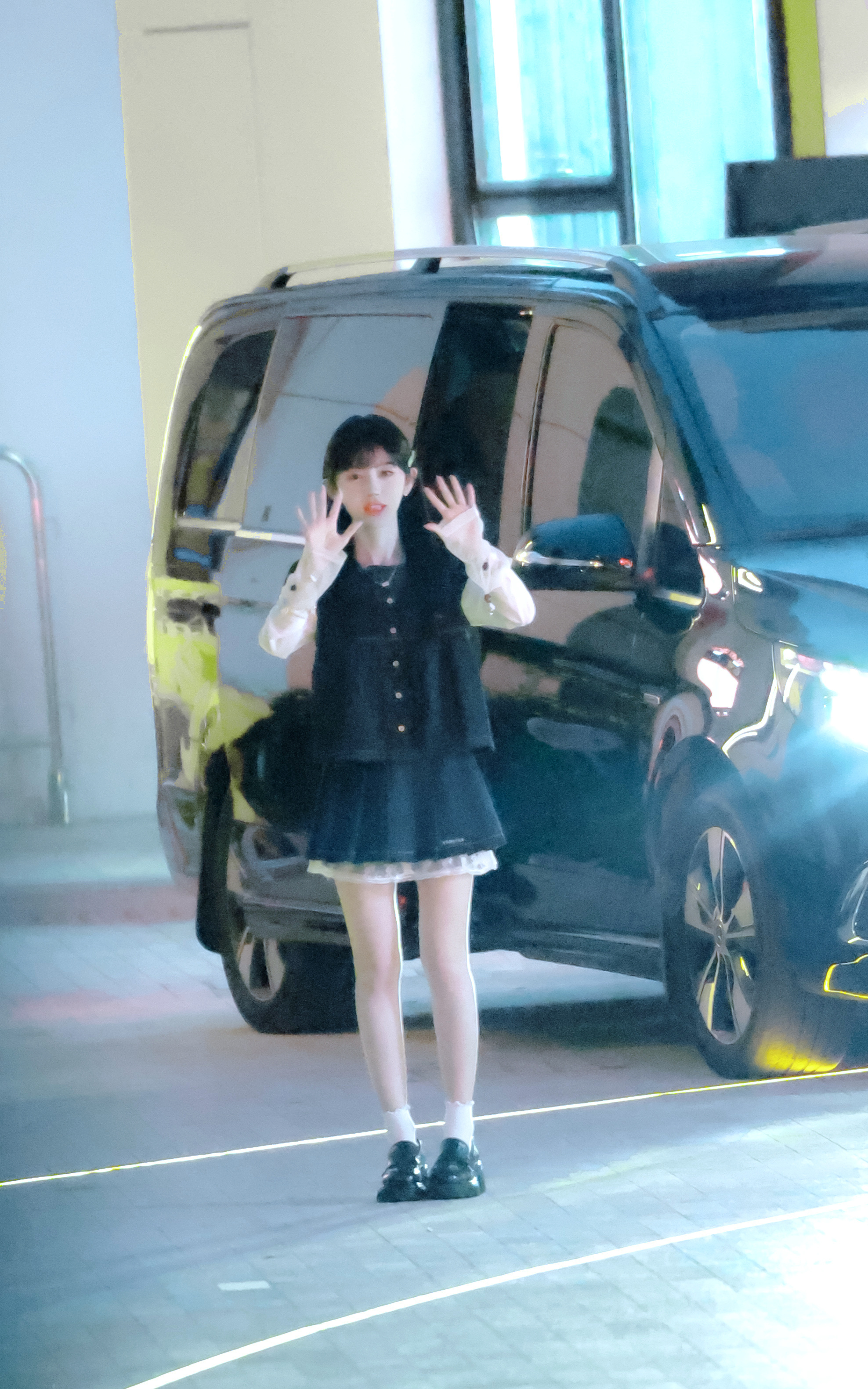 鞠婧祎  jjy鞠婧祎jjy鞠婧祎花戎"Secular shackles wil