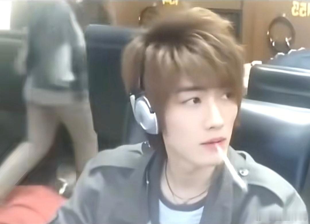 QQ秀宣布回归仿佛青春，就在昨日一般…… 