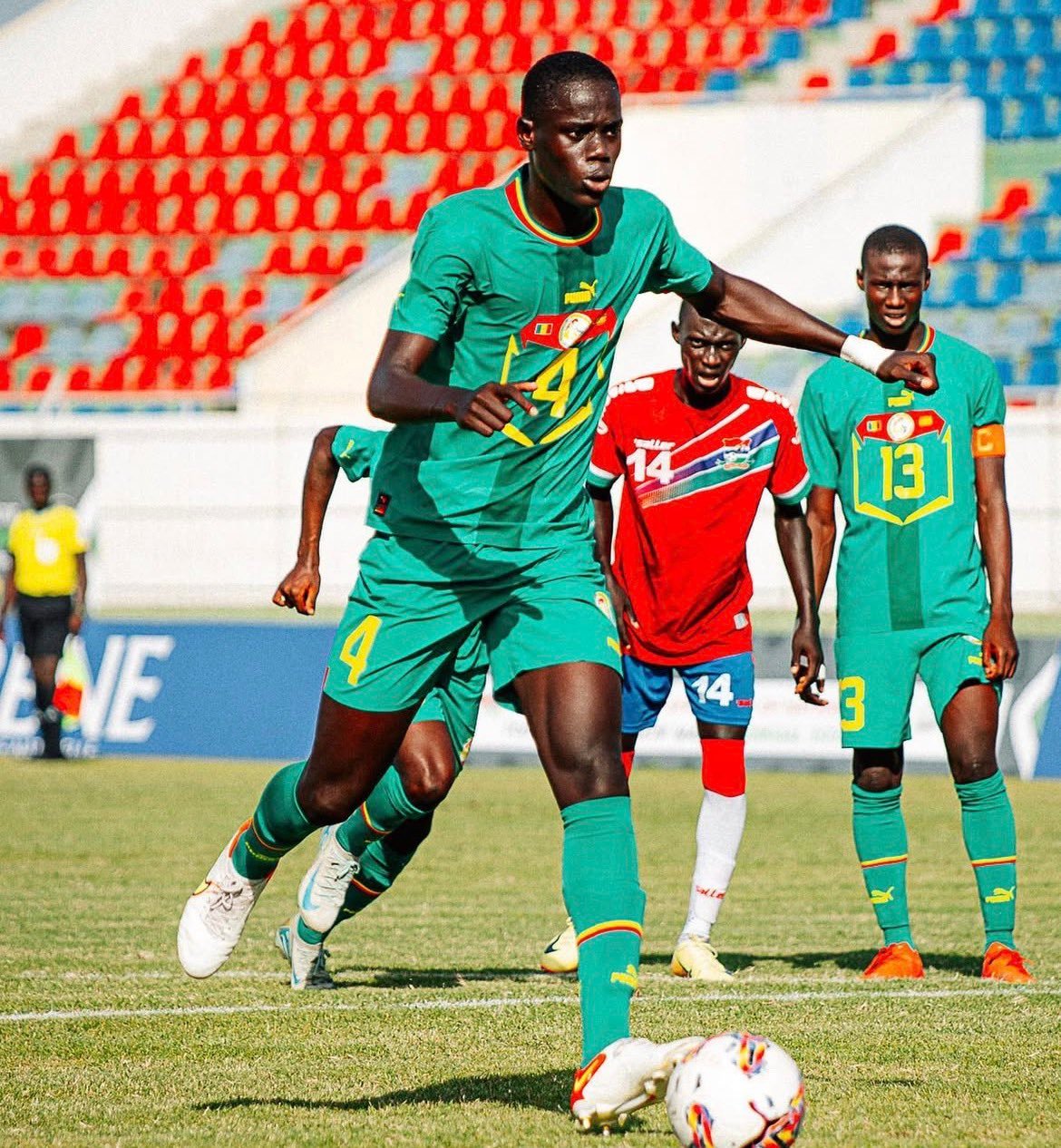 【Luca Bianchin】 米兰非常接近签下塞内加尔U17国家队中后卫El 