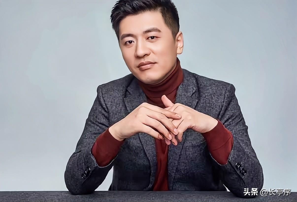 张雪峰曾经为半小时睡眠住酒店，看完太戳心了！

谁能想到，张雪峰居然要靠住酒店，