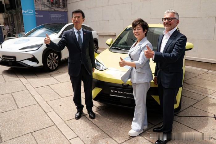 比亚迪高管直言：国内燃油车已经没有未来！固态电池2027装车

比亚迪执行副总裁