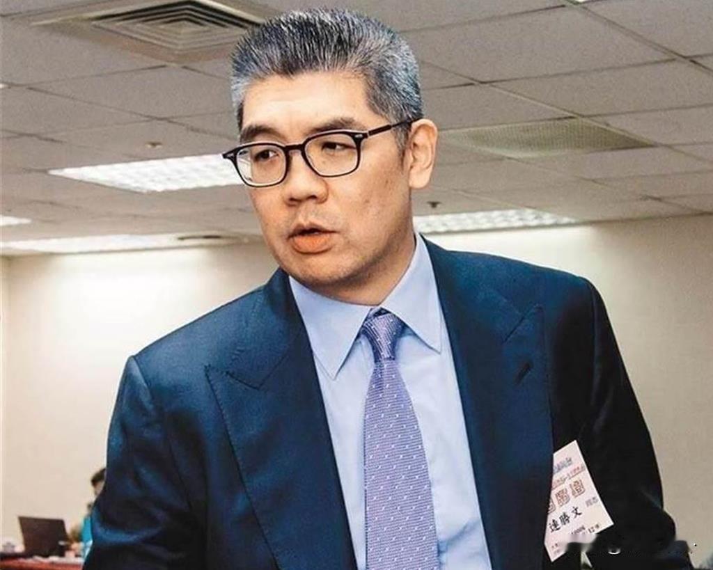 民进党收拾大陆记者，连胜文怎么看？
今天，连胜文称，民进党当局抛出所谓的大陆记者