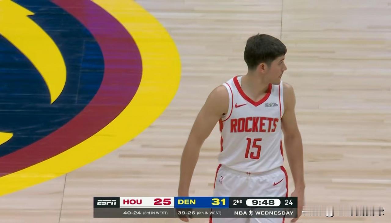 火箭神射手谢波德竟然无法命中三分球！在今天进行的火箭和掘金的强强对话中，目前双方