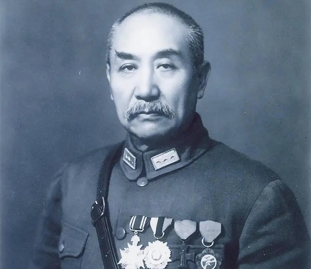 阎锡山客死异乡，30年后儿子回忻州老宅，售票员喊：同志，请买票
 
“同志，请买