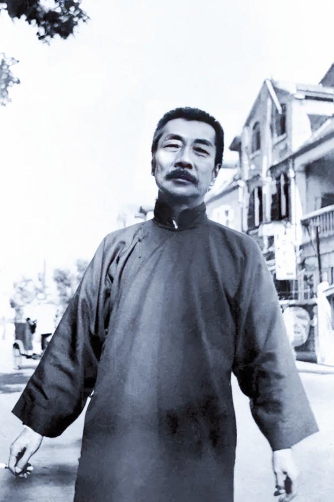 鲁迅的这一句话，至今看来仍是经典语录：

“我若喜欢你，你脾气再大都叫个性。我若