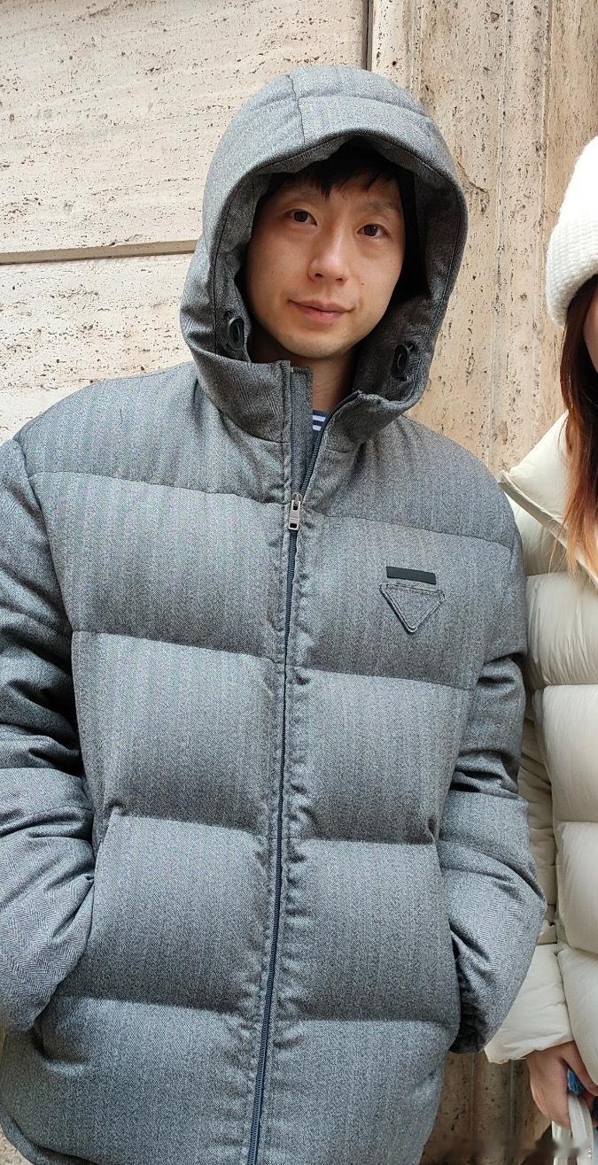 prada代言人马龙 米兰街头都能被人偶遇 