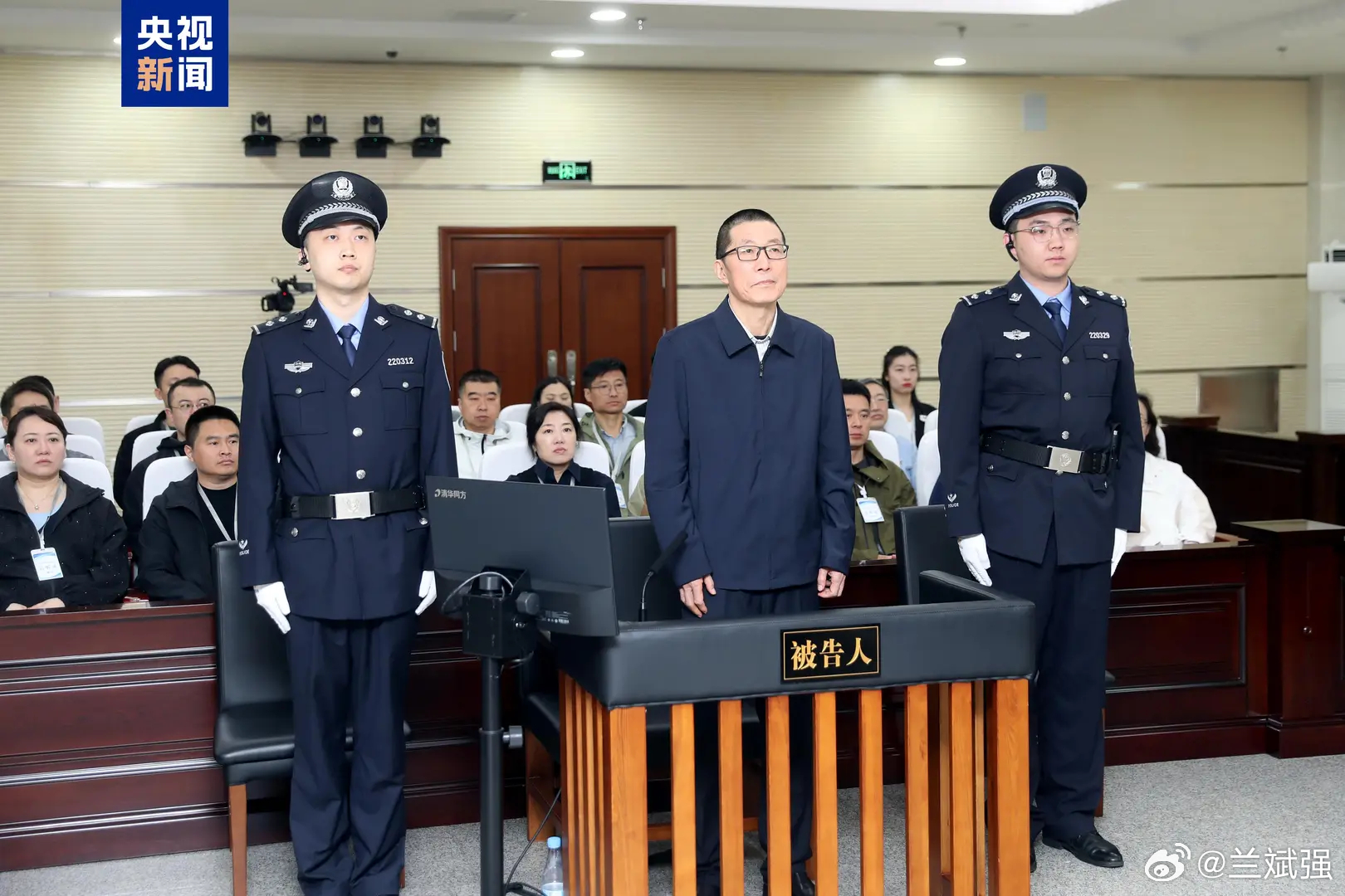 反腐倡廉对外输送国有资产 【紫光集团原董事长赵伟国一审被判死缓】(推者语:此让人