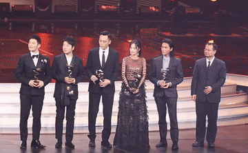 刘烨诠释了上了年纪做什么都心酸，一个比心把一个身高1.85+的大男人给难为死了，