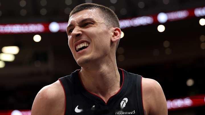 希罗进联盟以来，每赛季的出勤状况:55/82 GP54/82 GP66/82 G