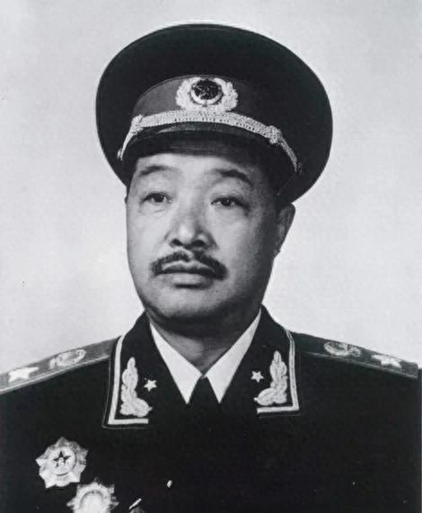 36位著名军事家中为何没有任弼时同志的名字？这真的是历史上的遗漏吗？
1988年