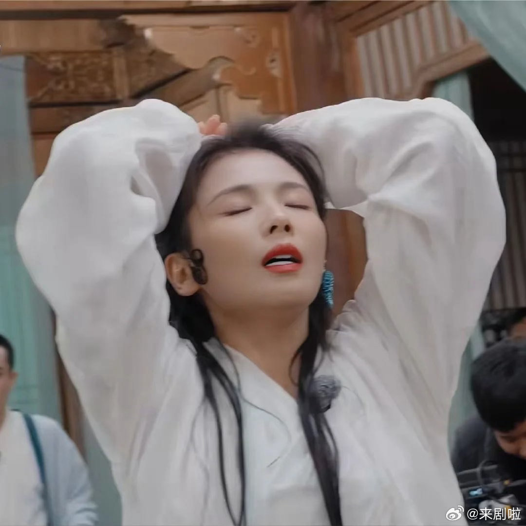 刘涛害怕带着话题演话题的人无限超越班 刘涛的分寸感让人敬佩。她不是怕话题，是怕带