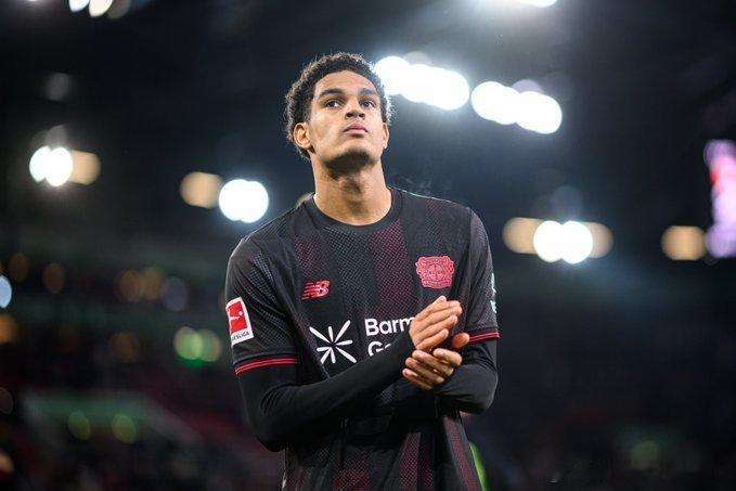 宽萨谈他与斯洛特的关系：“我不需要谈论我和前任教练的关系。” 