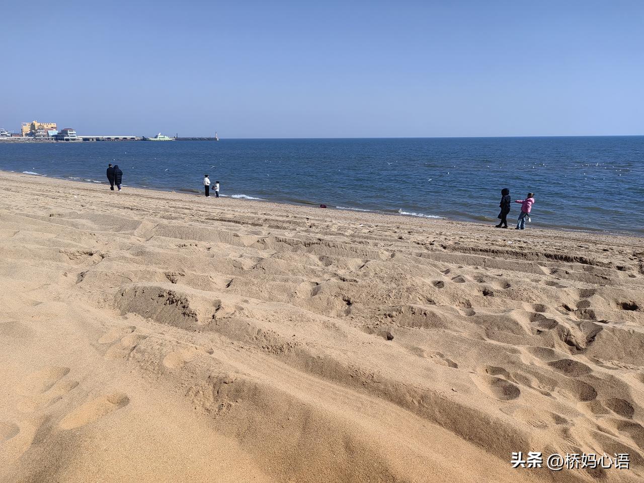 现在大家出门都喜欢拍照打卡，这背后其实是想记录生活中的美好，和你目前的心情，也是