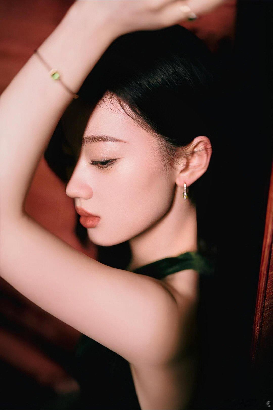 吴彤以为单依纯录的demo是AI   一直以来都很欣赏单依纯的嗓音和旋律了，de