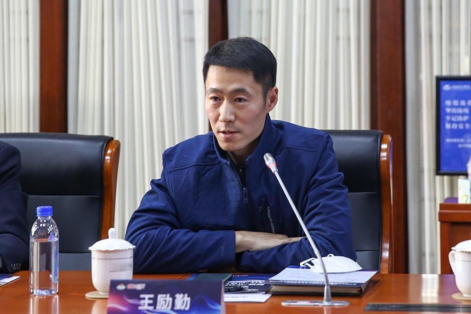 感觉接下来王励勤可能会被很多人黑。

不是因为他的能力问题，而是他上任的“三把火