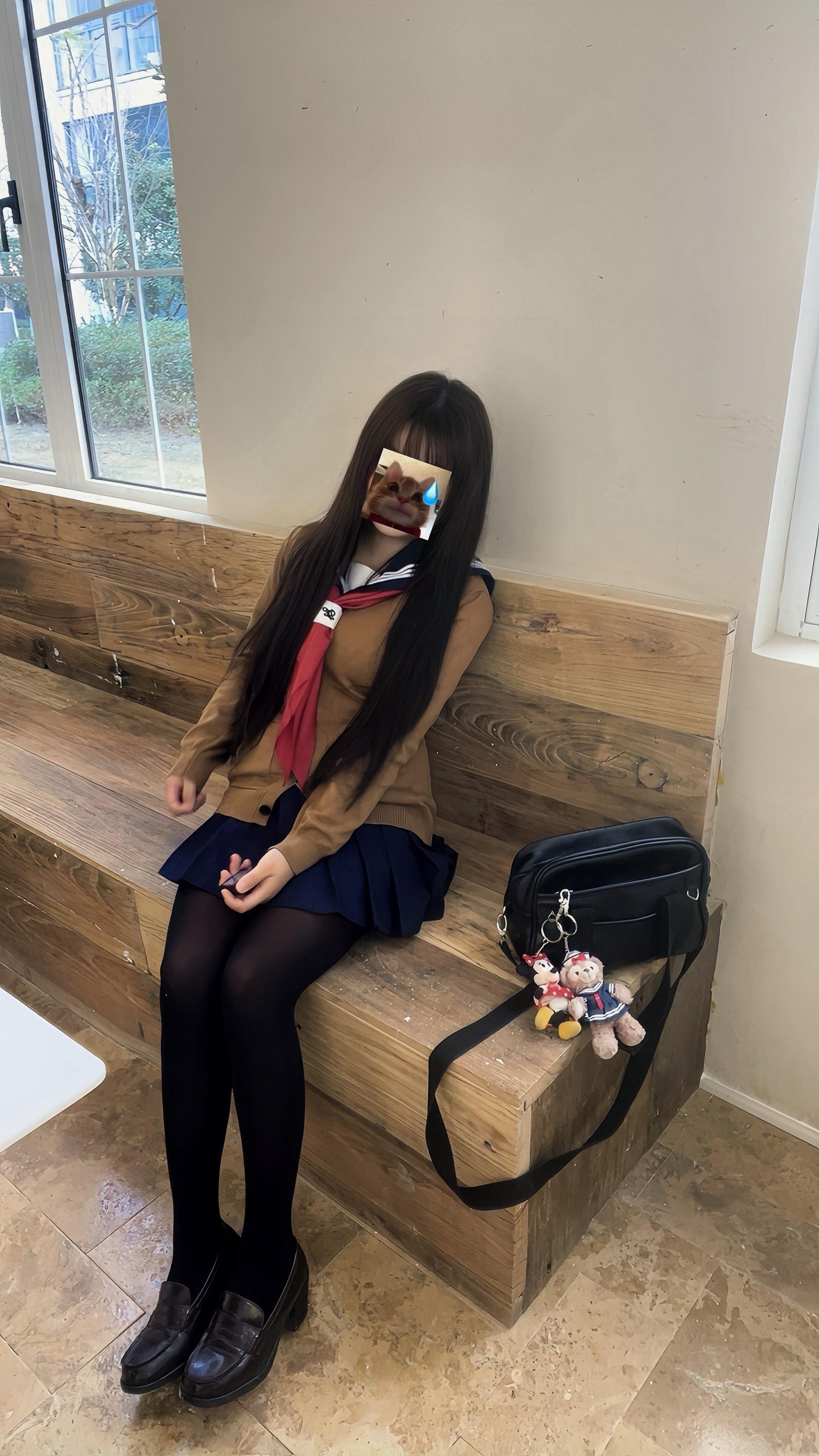 2026年第一条，上了三天班，焦虑睡不着，现实中我就是个普通人，我没有...