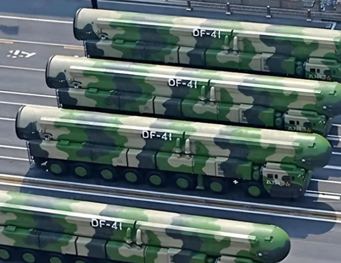 美国报道称，美方花费大量时间分析中国导弹发射基地及生产基地情况，最终得出：中国火