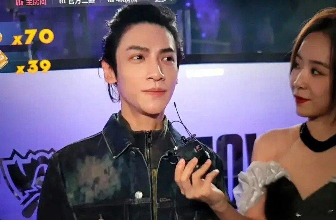 罗云熙的直播生图……真的回不到润玉时期了吗？ ​​​