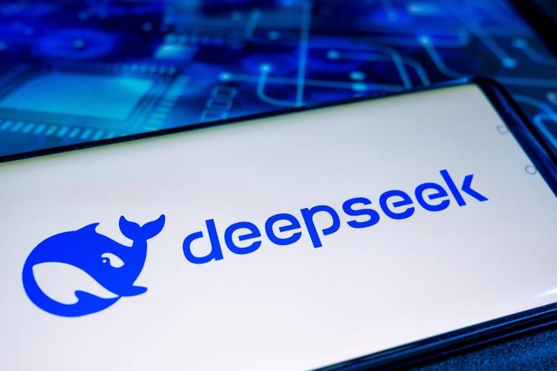 DeePSeeK限制境外注册，华为、三六零等众多国内科技企业纷纷响应。为保护自身