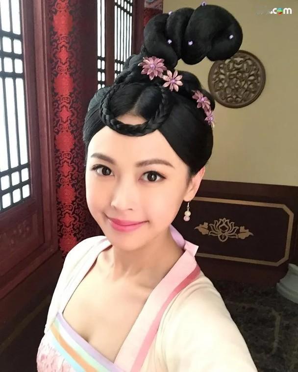 曾凭“最没丫鬟”形象深入人心的香港女星陈婉婷，自2019年离开TVB后转型模特，