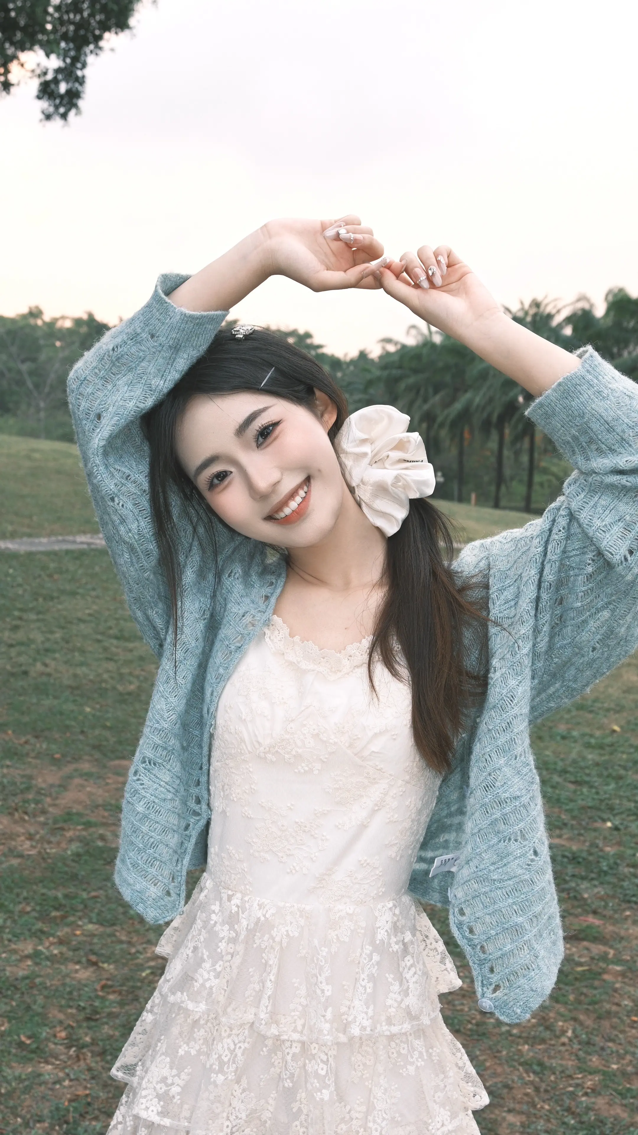 我和你要去闻闻新鲜的春天。