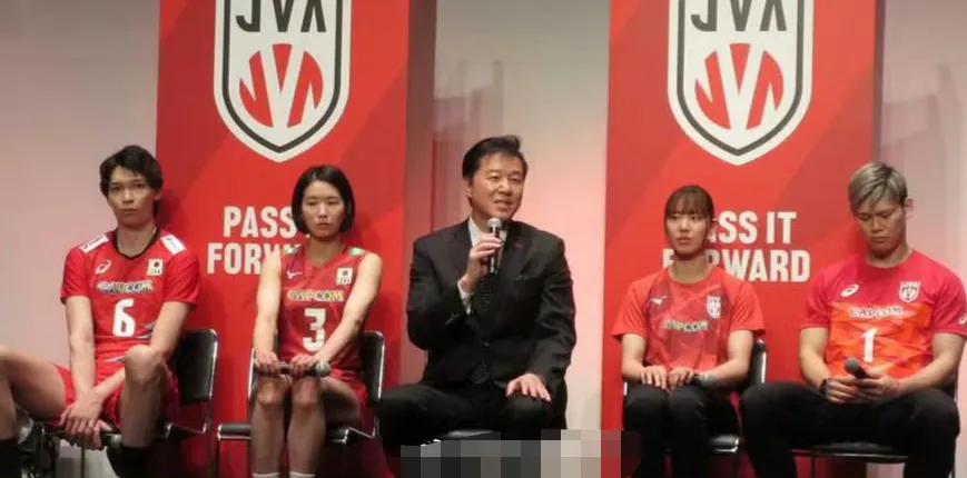 中国排球应向日本学习！
日本排协在昨日公布中长期发展计划：
🌟未来五年，将排球