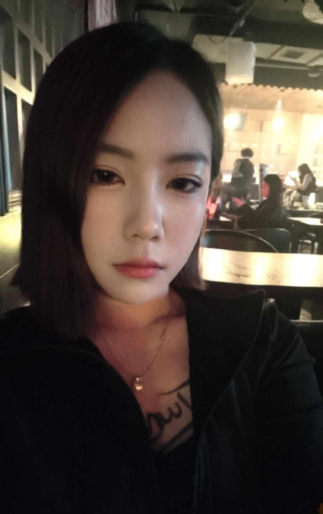 真的不打算跟我谈恋爱吗
找不到男朋友我就一直找，直到找到为止恋爱 找对象 健身搭