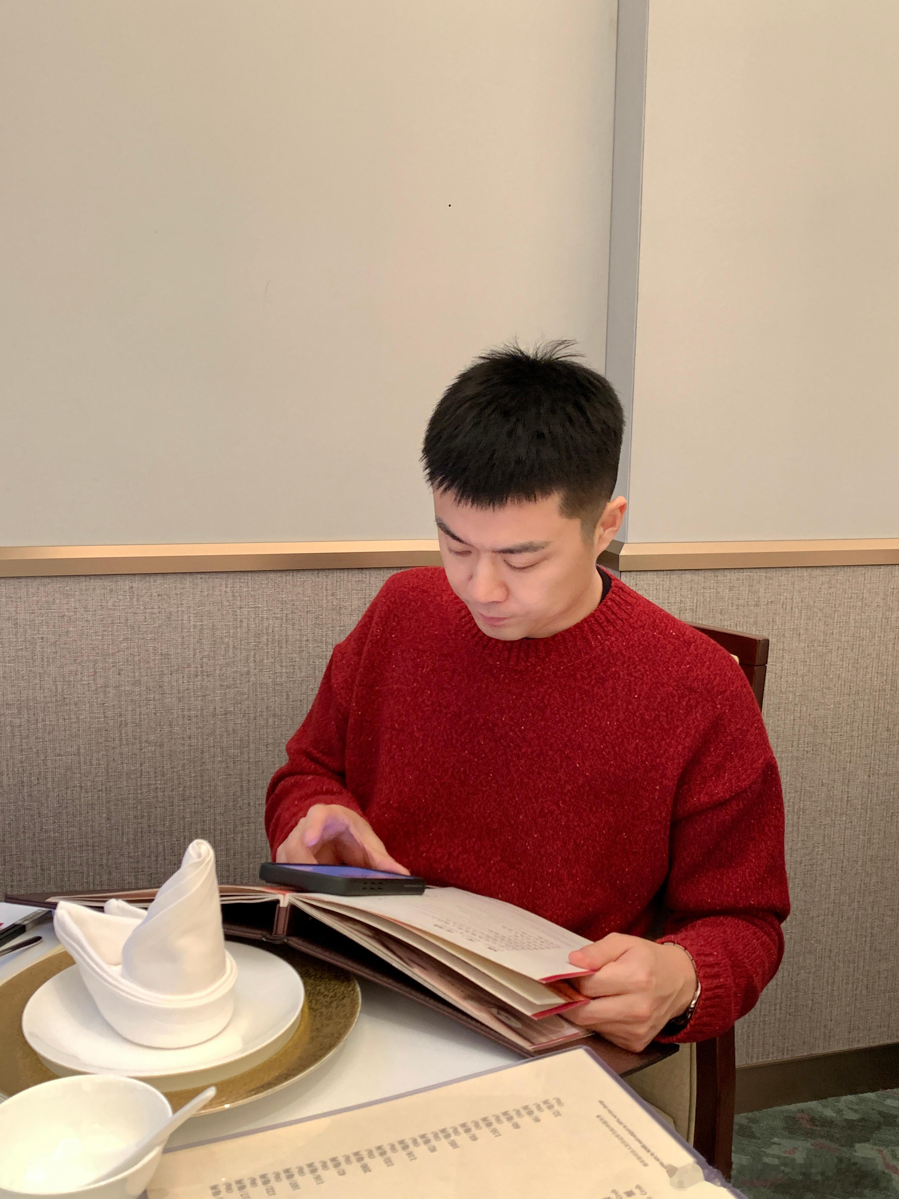 每天都在犯猪瘾哈哈 