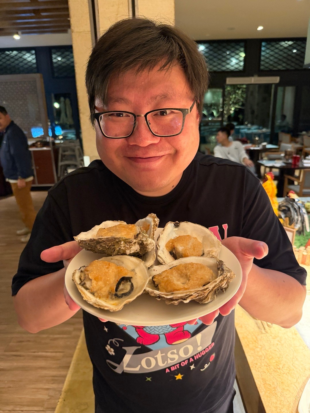 大家说为什么要吃这么多生蚝？[思考][思考][思考][思考][思考][思考][思