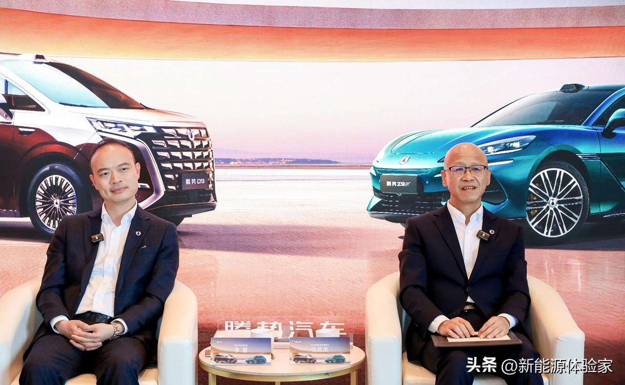 二代刀片电池到底强在哪？艾凤杰一句话说透了
 
把离子通道修成双向八车道高速！