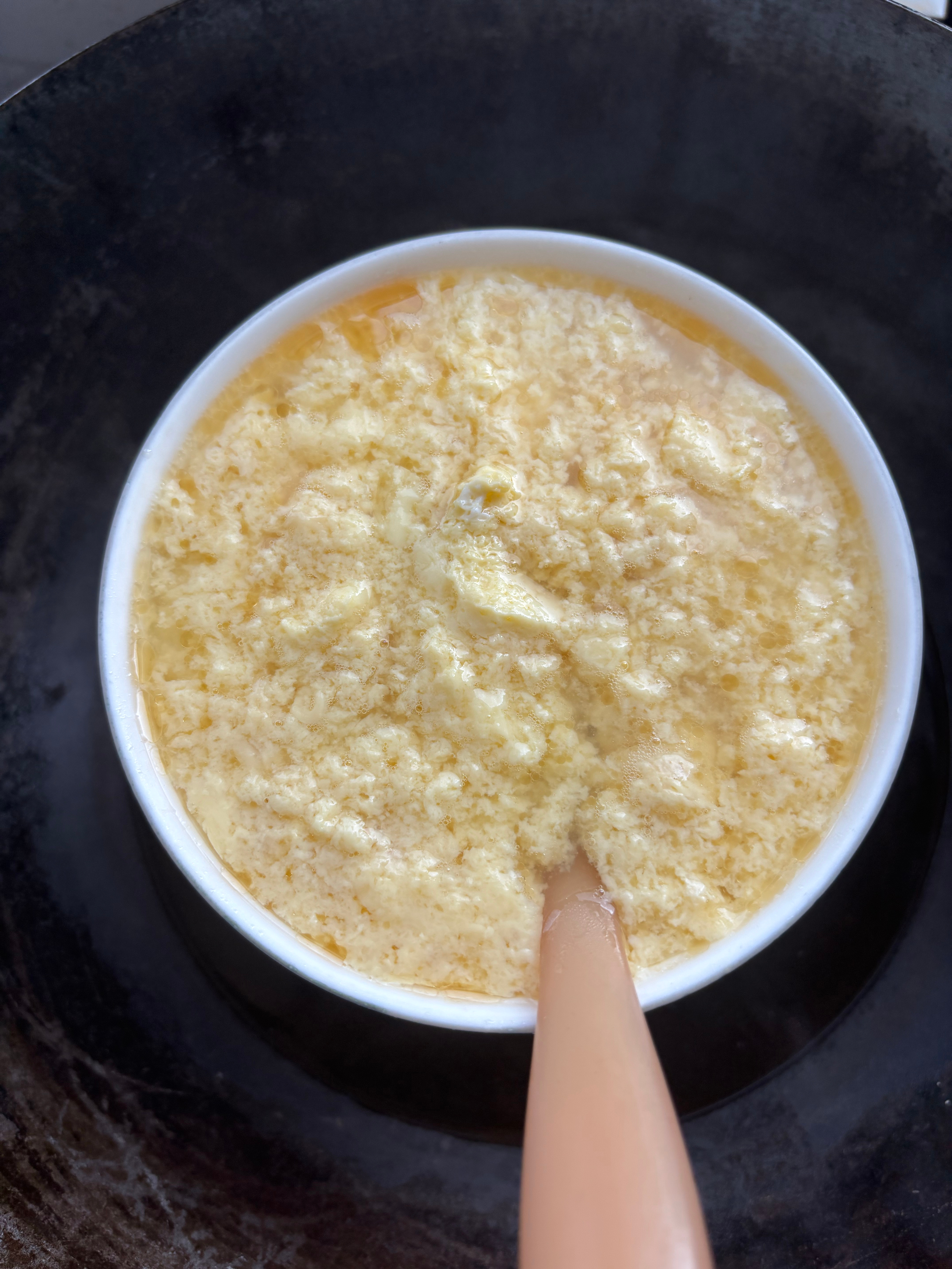 今天早餐给宝贝蒸了鸡蛋羹蒸蛋[超话] ​​​