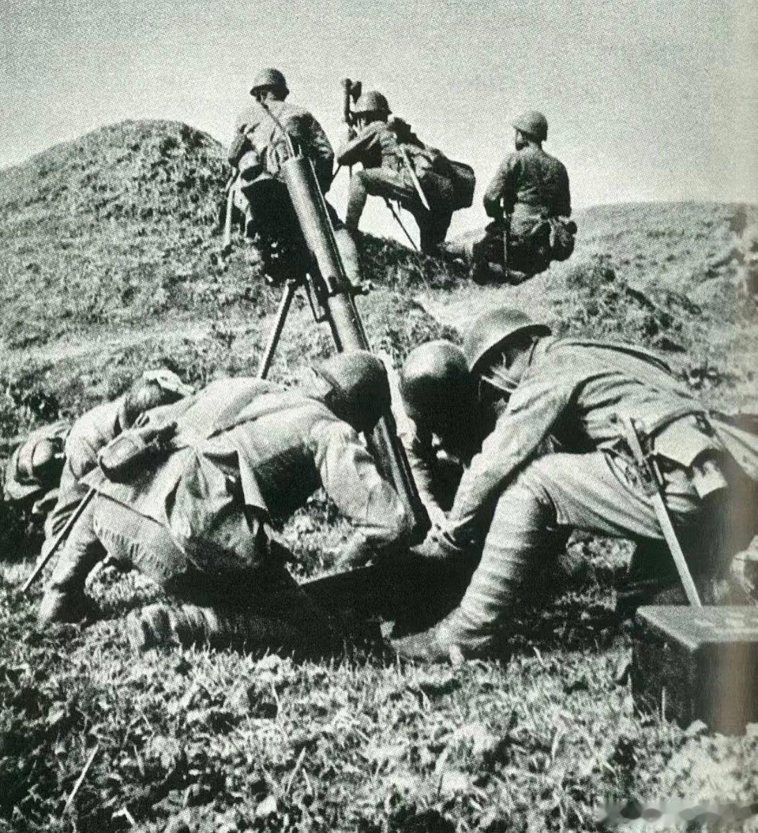 1940年前后入侵中国的日本鬼子迫击炮小组海外新鲜事热点观点