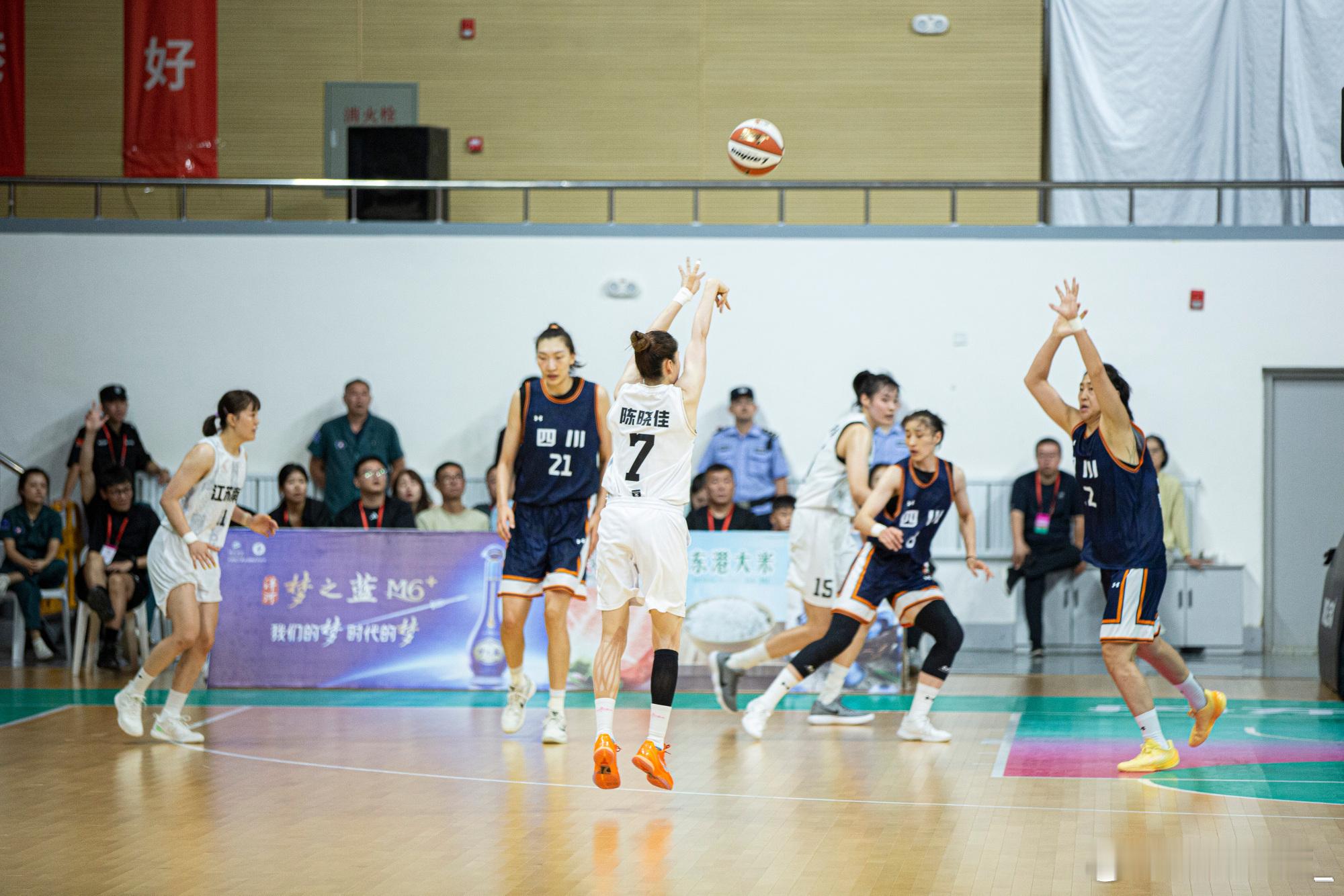 【全运观察（3）：多名球员退役，全运会成生涯重要节点】 女篮项目结束，多名球员也