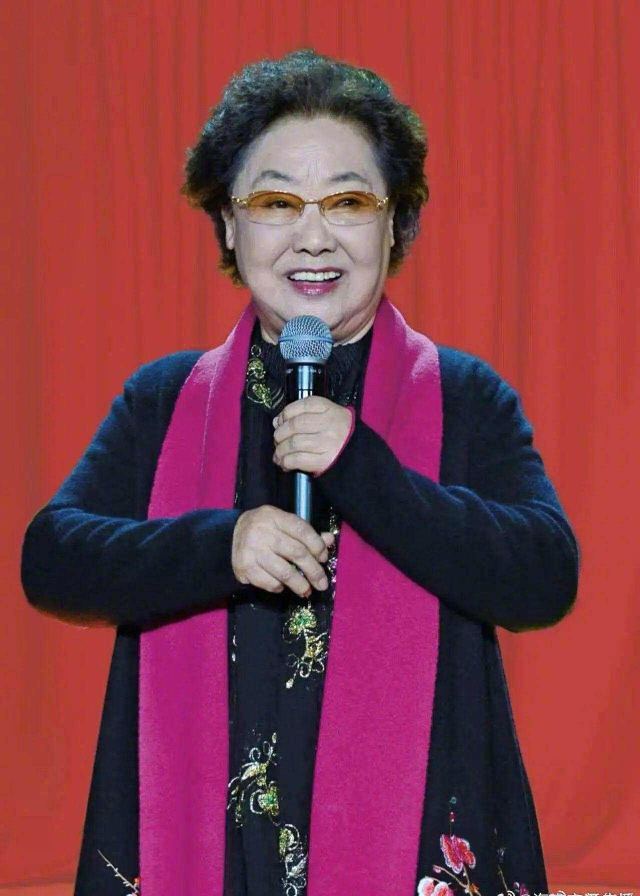 【人民艺术家郭兰英逝世】中国歌剧舞剧院发布讣告：中国共产党优秀党员，“人民艺术家
