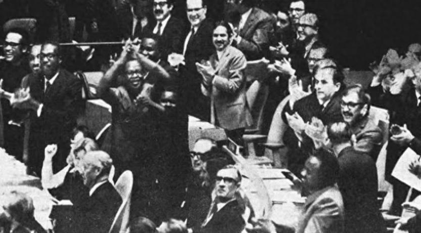 1971年中国重返联合国，黄镇申请回国工作，毛主席却说想做好要有挨整思想准备
1
