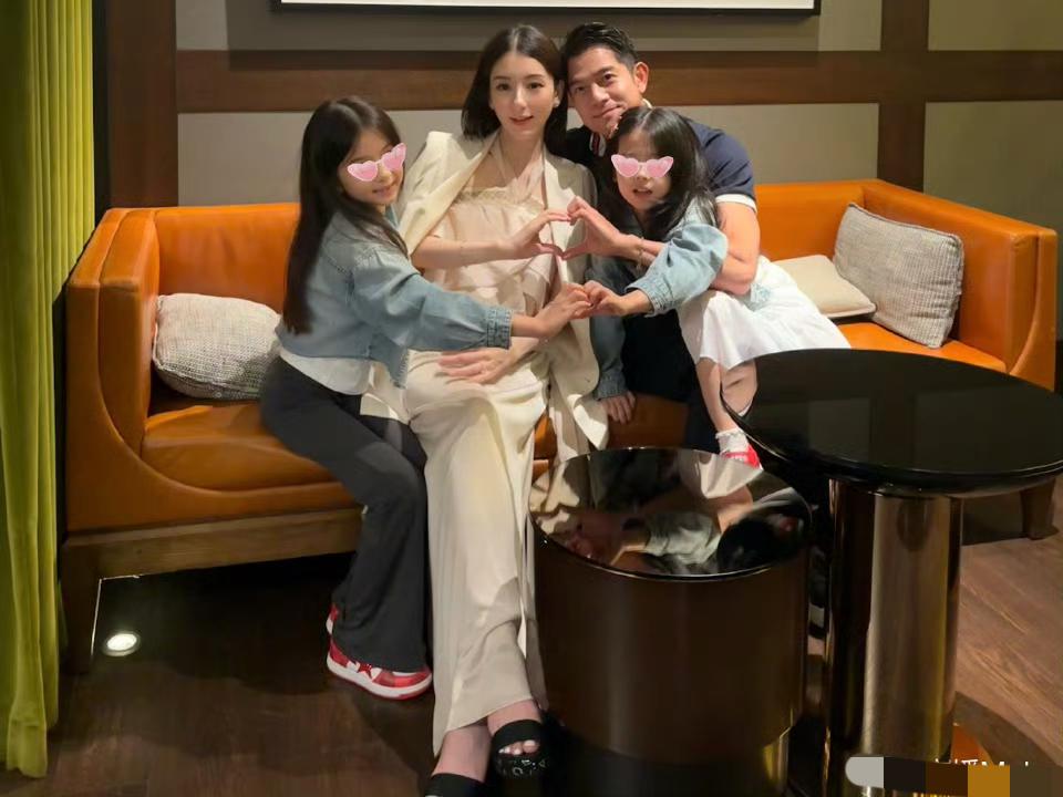 我严重怀疑，
方媛这次要3胎，
不是为了维持婚姻，为了拼个男丁，而是实在认准了，