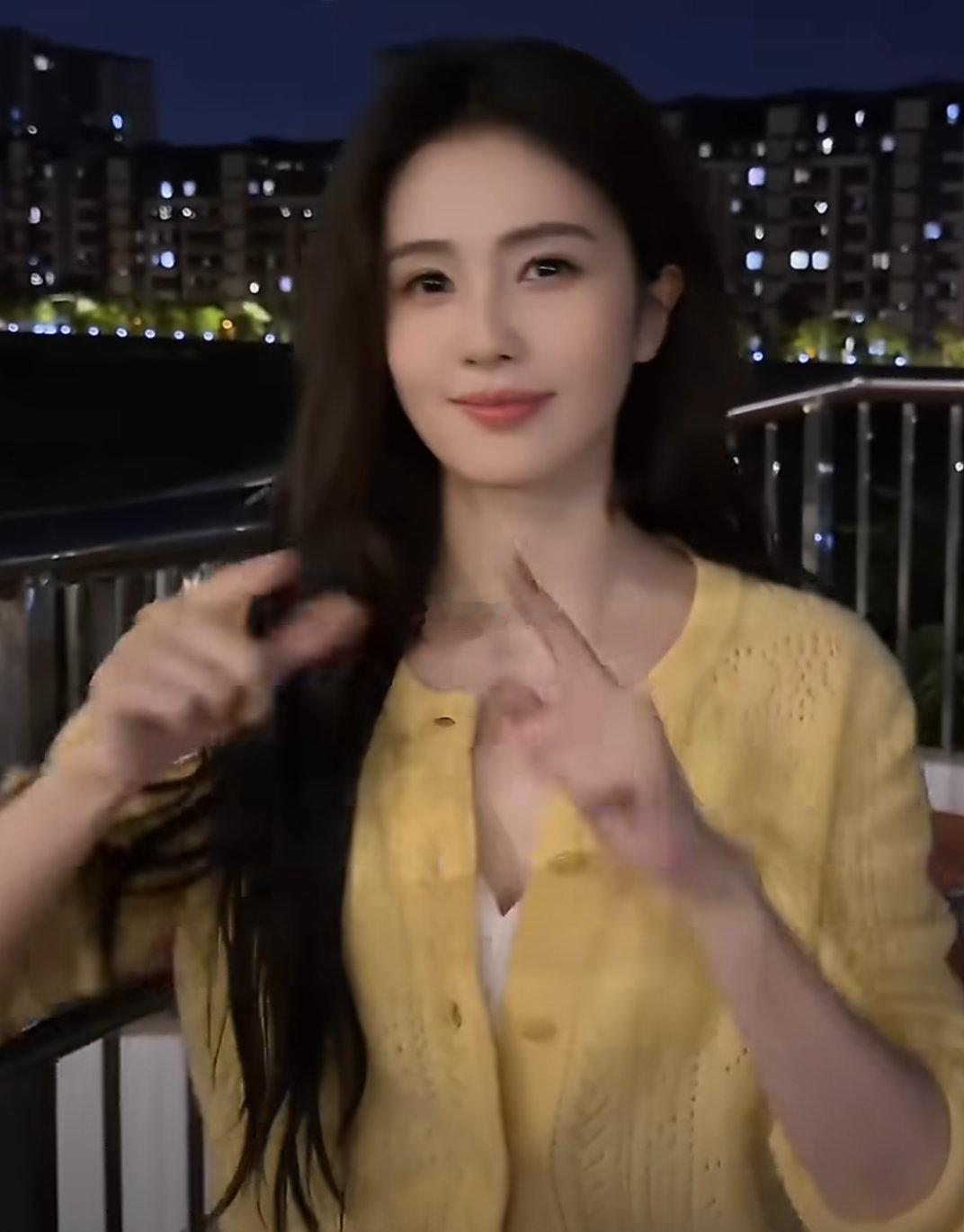 白鹿跳了印尼咳嗽舞 