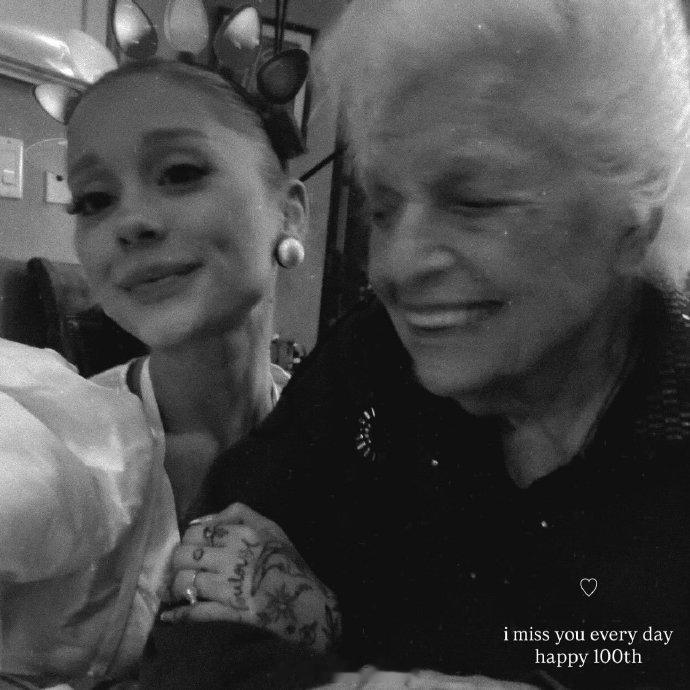 A妹纪念祖母百年诞辰 Ariana Grande 纪念祖母百年诞辰：