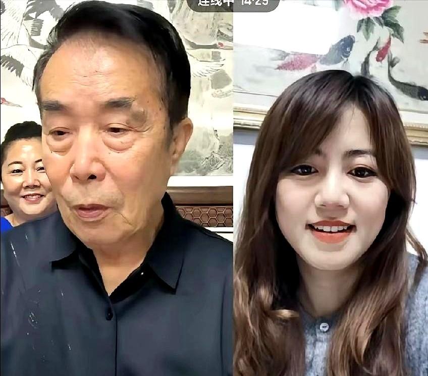 没有强大的心脏，真吃不了这碗饭。
何庆魁开直播时，小他二十多岁的老伴就坐在后头瞅