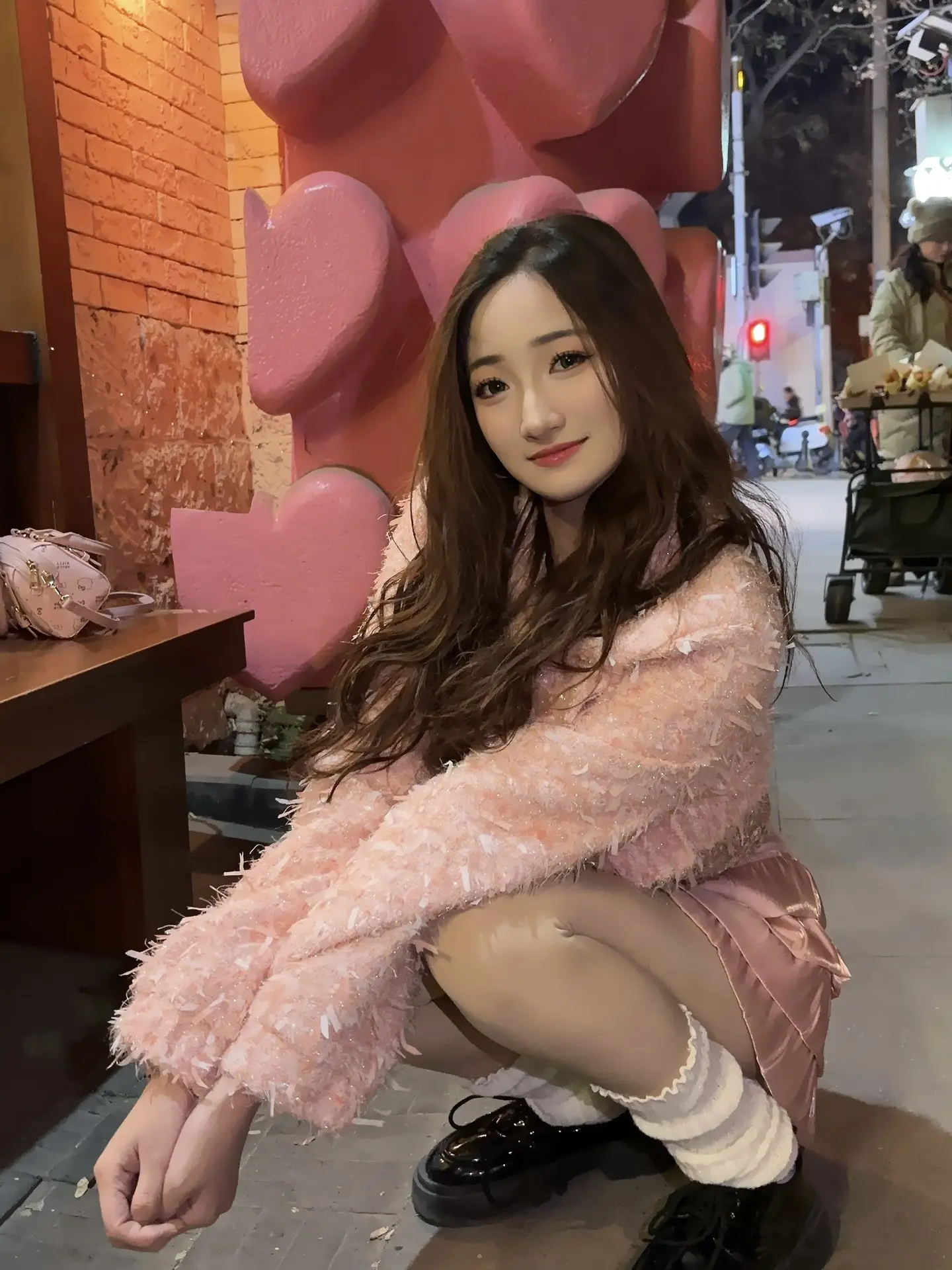 难以释怀 你冷漠的样子让我知道我们彻底没有可能了