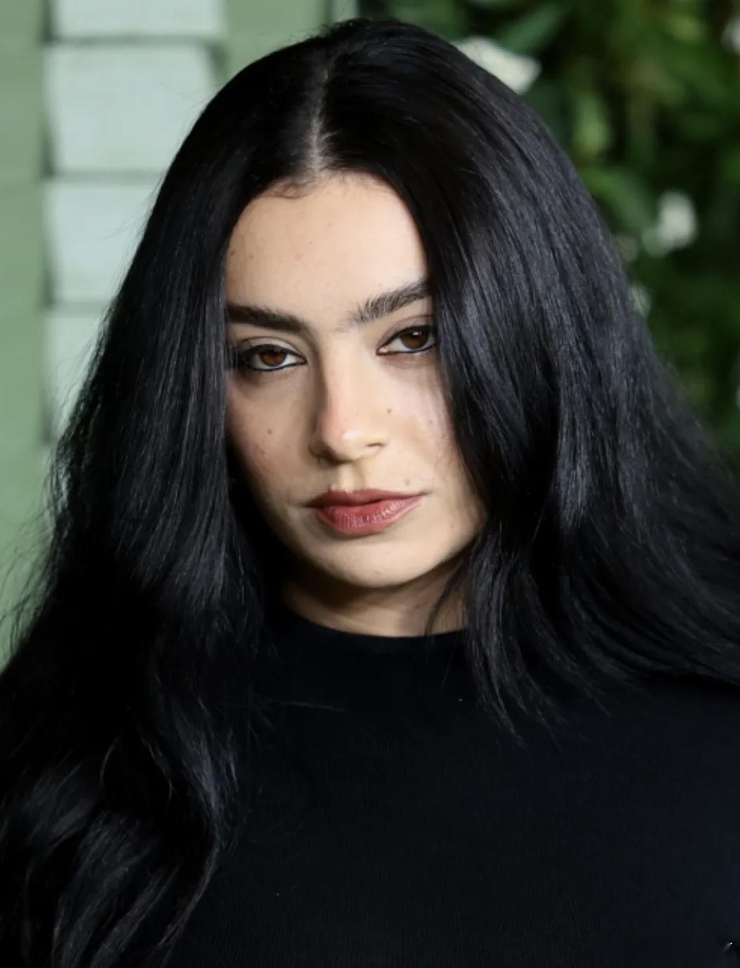 【SNL宣十一月嘉宾阵容】11月9日：主持嘉宾：Bill Burr / 音乐嘉宾