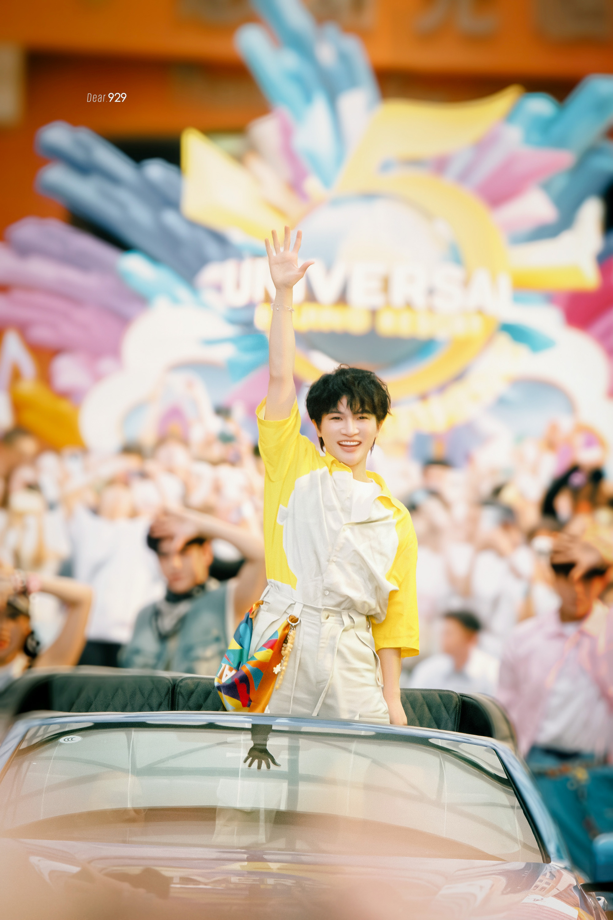 周深  🫧仲夏彩色的梦260802 北京环球五周年 周深环球花车和周深一起奔赴