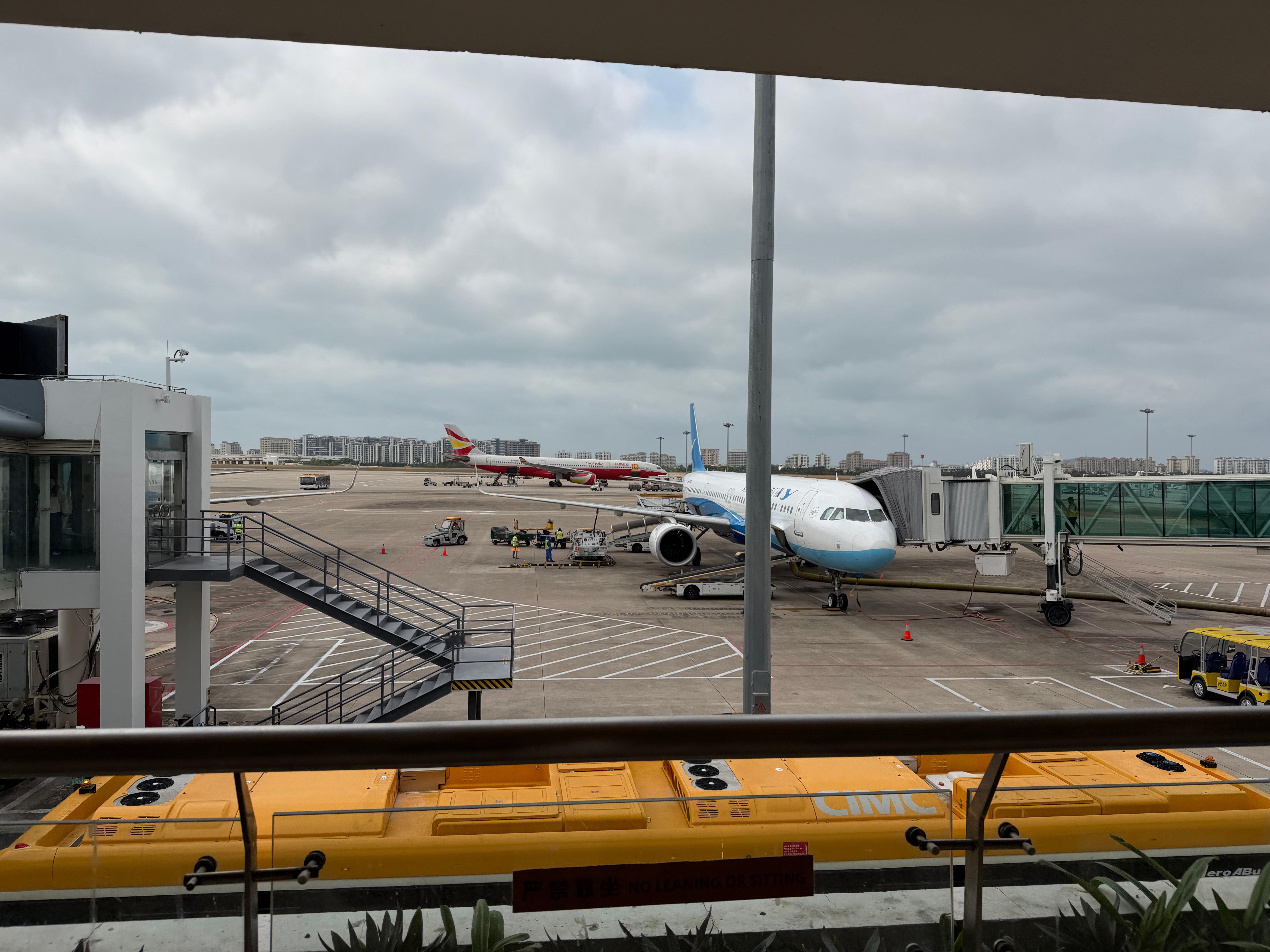 三亚好远，杭州飞过来也得两个小时四十分钟，麻了 三亚