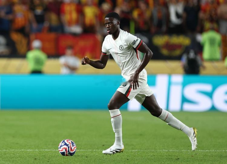 据FIFA官网会籍变更平台信息显示，马马杜·萨尔、姆巴耶已经完成转换，将代表塞内