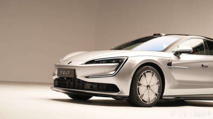 仰望U7内饰来咯 