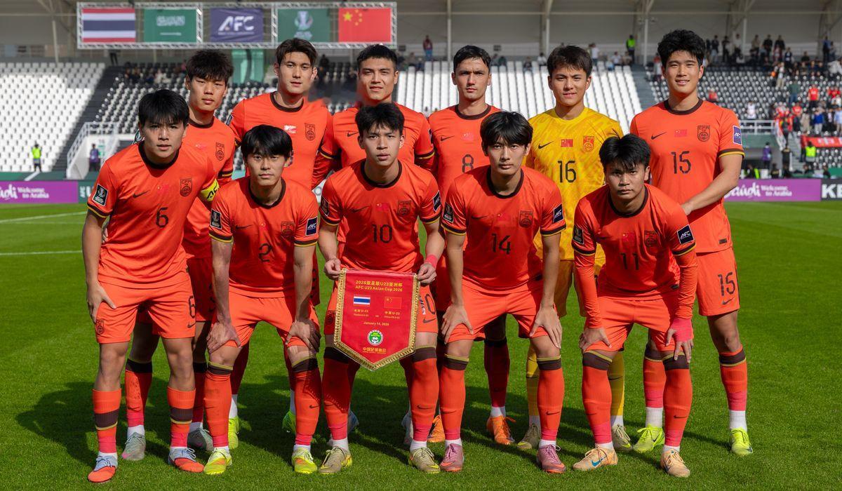 今天晚上7：30，中国男足U23国家队在U23亚洲杯四分之一决赛中挑战中亚劲旅乌