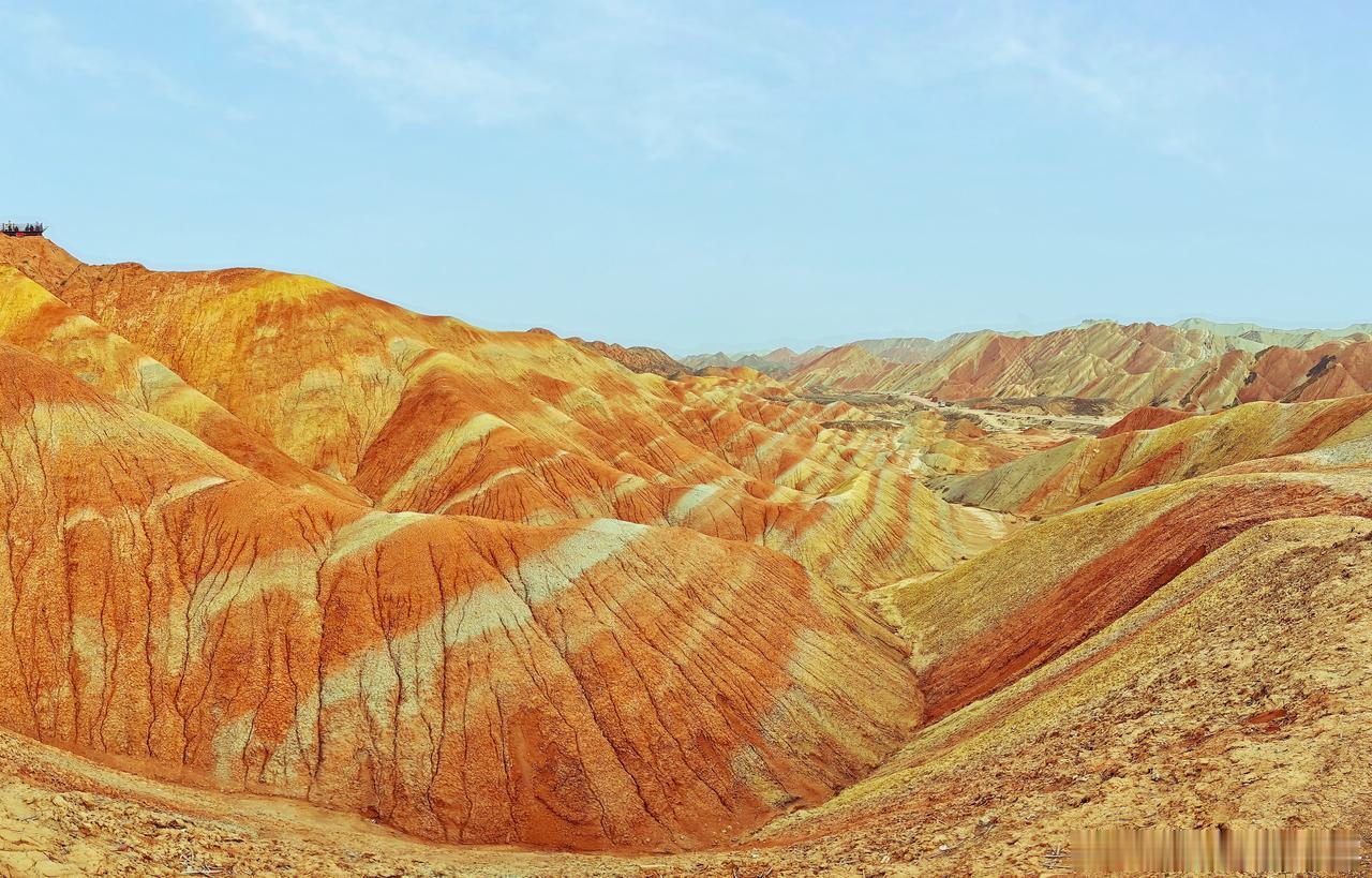 20251028，星期二，北京今天晴，14℃~1℃，东北风:1级，湿度:95%，