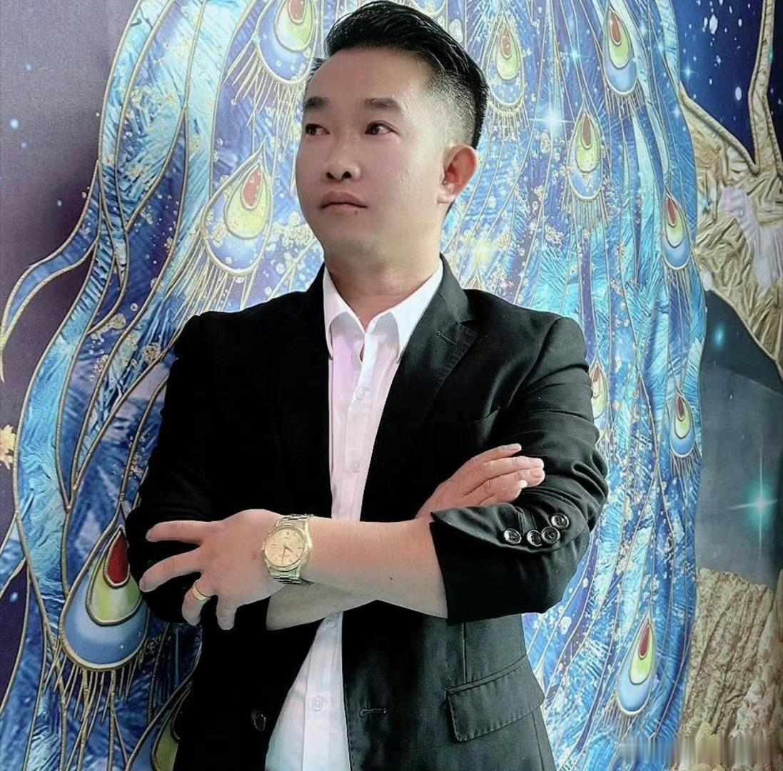 44岁网红车祸去世知情人发声坐车必须系安全带，反复强调依旧抱有侥幸心理，生命没有